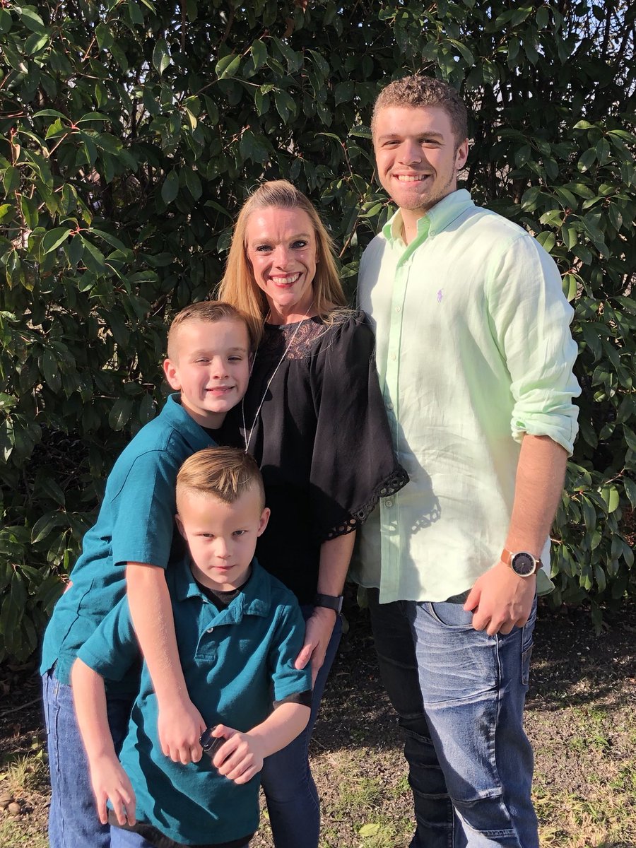 stephanie abbott tweet media