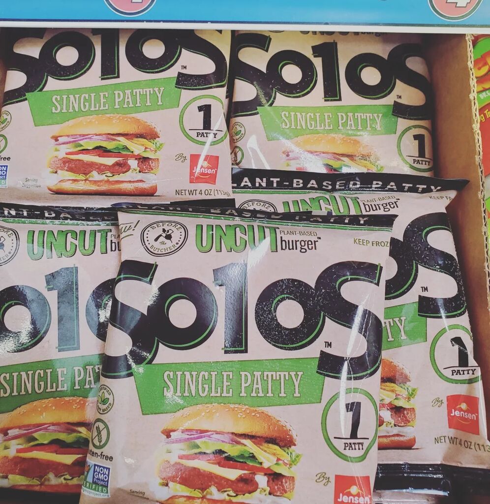 dollarstorevegn's tweet photo. Veggie patties spotted at dollar tree today if someone trys them please report back https://t.co/z78iRIyQNl https://t.co/3xEcNEdFNl