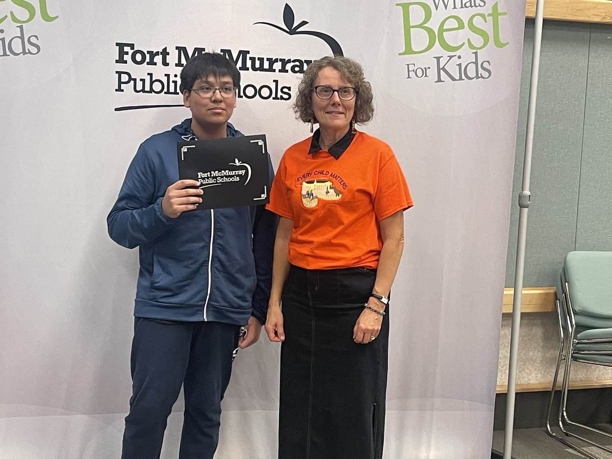 Traci Towe tweet media