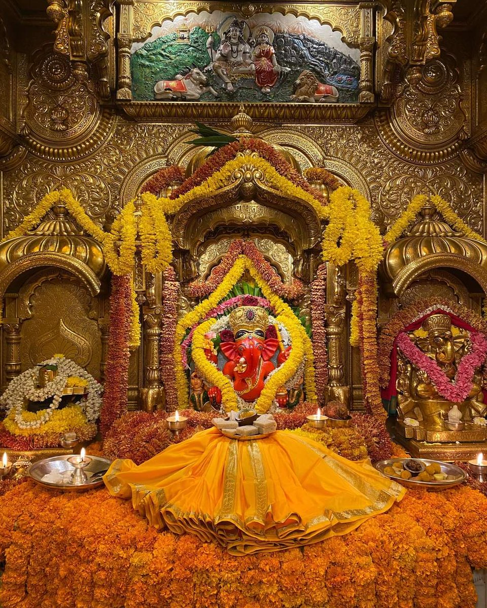 banke_shri's tweet image. जय श्री सिद्धिविनायक 💛🙏
