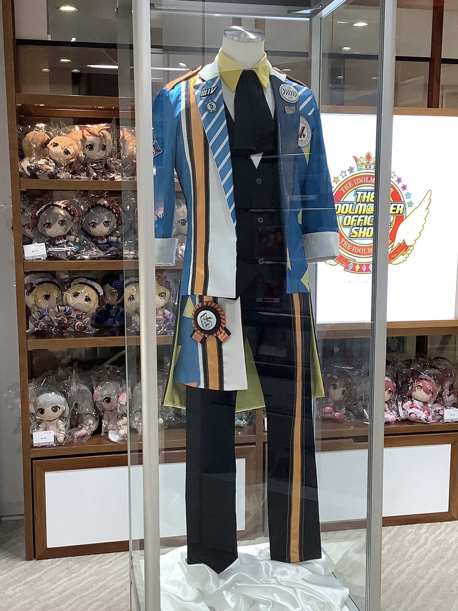 アイドルマスター　アトレ秋葉原　コラボ衣装 アイドルマスター』シリーズ12人の新規描き下ろしイラストを使用