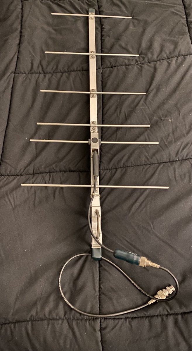 K9SWX's tweet photo. Anyone know what frequency this antenna is for? Found it at my mom's house today. Front element is 11 inches and the back is 14 inches. Doesn't seem to be 70cm though it does pick up a weather radiosonde when I point it in that direction. Says Antennaco Inc Milford NH. #hamradio https://t.co/fLrOg4x6n7