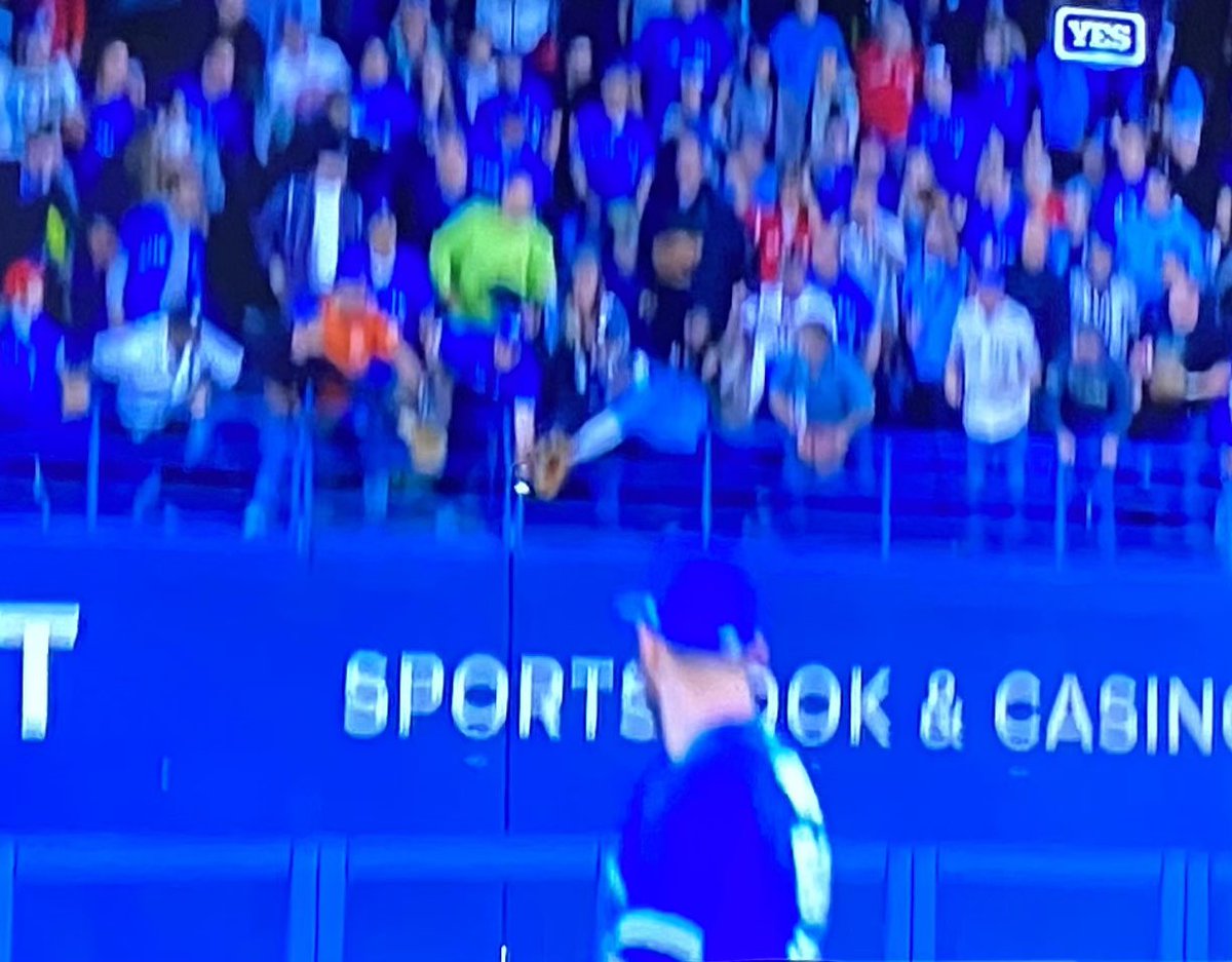 GovGoneWild's tweet photo. Thisclose to catching a $2M baseball. That guy is gonna have some nightmares. #Yankees @TheJudge44 #Number61 @Yankees @RealMichaelKay @espn https://t.co/ZJgwe06BBo