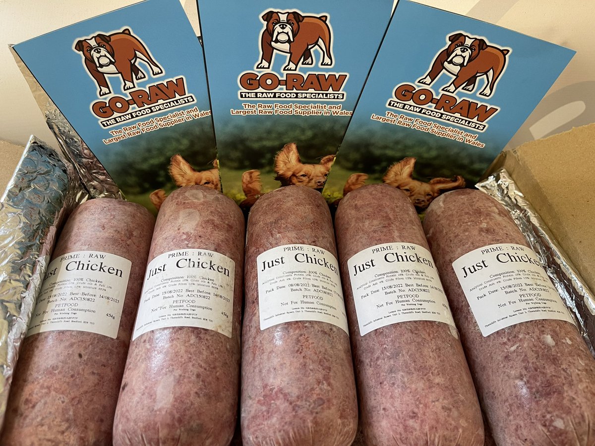 EldritchOrdrNFT's tweet photo. We know it’s Just Chicken but we love it !! #goraw22 #goraw #rawfeeding #rawfeddog #dogs #dogsoftwitter #DogsOnTwitter #Wales #UK https://t.co/HlPAysNYLL