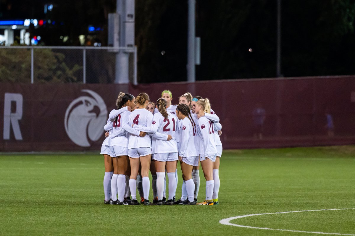 The Seattle Pacific University women's soccer team travels north for two road matches this weekend, starting with Simon Fraser on Thursday at 5 p.m. followed by a meeting with Western Washington on Saturday at 4 p.m.

More | bit.ly/3RfVzPe

#GoFalcons