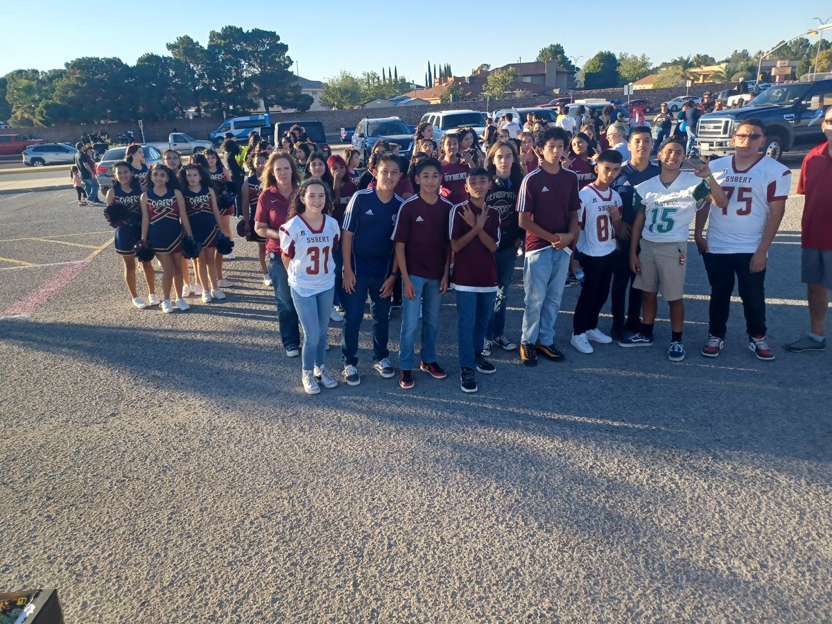 rjohnson_bss's tweet photo. #SybertScorpionAthletics represents @ #MontwoodHSHomecomingParade #SybertScorpionBoysSoccer #SybertScorpionGirls #SybertScorpionFootball #SybertScorpionCheer @CoachFama_MHS @MHSRamSoccer @GirlssoccerRams @lgonzalez_BSS @BSybert_Prek8 @AAcosta_bss @CoachCal_AD @MontwoodHS #GORAMS https://t.co/tXkSokdO9i