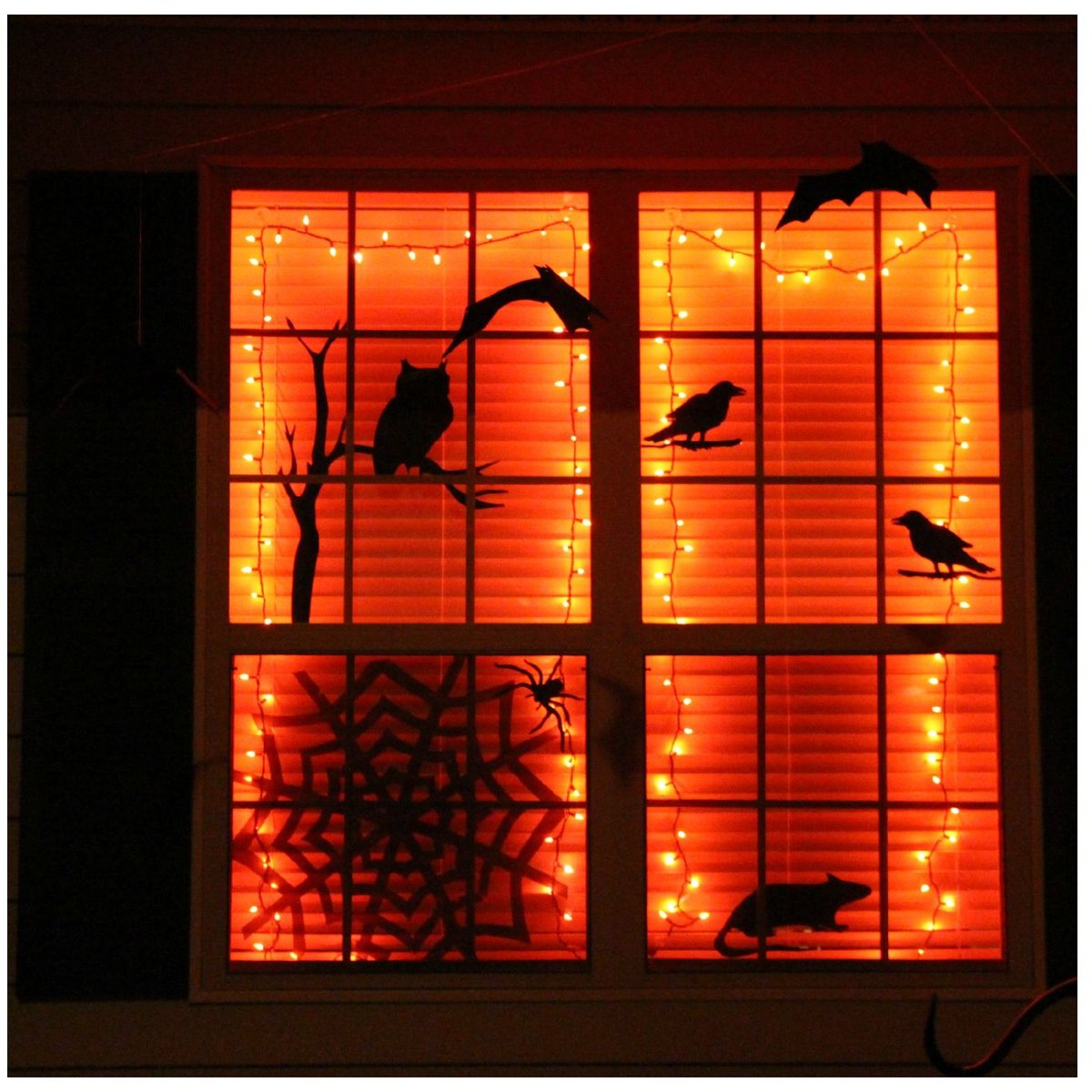 jmexsuss's tweet photo. Let's get the Halloween season started!!
#HalloweenHorrorNights #Hallloween #halloween2022 #livingspace #decorateyourhome #lightingdesign #porchdesign #pupkin #houseandgarden #gardenstyle #stringlights #stairdesign #YardProject https://t.co/3AwVWkwNcc