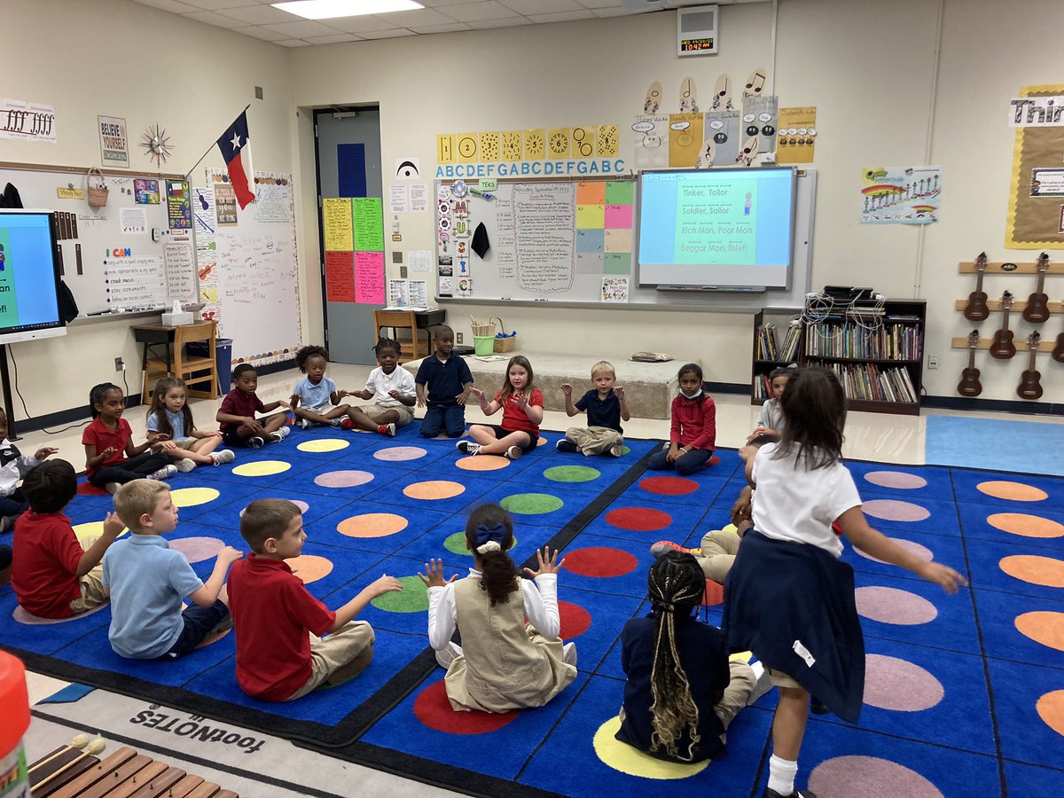 mrsshier_sstars's tweet photo. More amazing #ACFTmusic musicians showing their skills today, and more dance parties to celebrate good behavior! #acfttigers #WeAreBirdvilleISD https://t.co/PLNqjKxITD