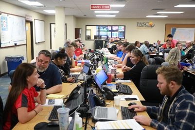 PascoExt's tweet photo. Our #PascoCounty team working to keep you safe before, during and after #HurricaneIan, bringing you important updates for you &amp; your family. Remember, Customer Service lines are open 24/7 at 727.847.2411 to answer questions.  Live Chat is also available at https://t.co/kGl11s6r6U https://t.co/mNvhOGBEAw