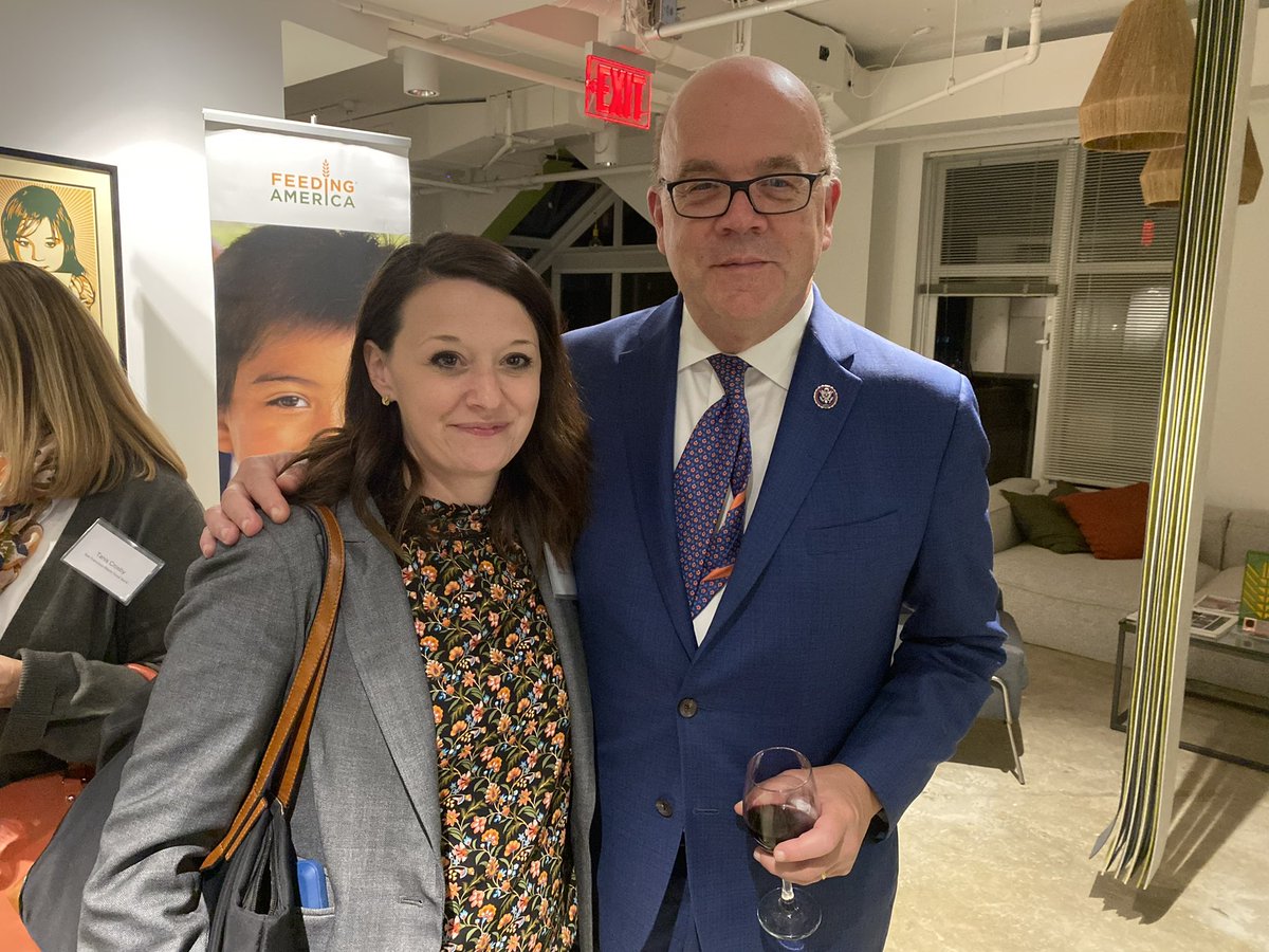 KateScully04's tweet photo. It was incredible to see the #WHConfHungerHealth come together today and to be able support @Philabundance in participating. https://t.co/mJ6THlHOT5