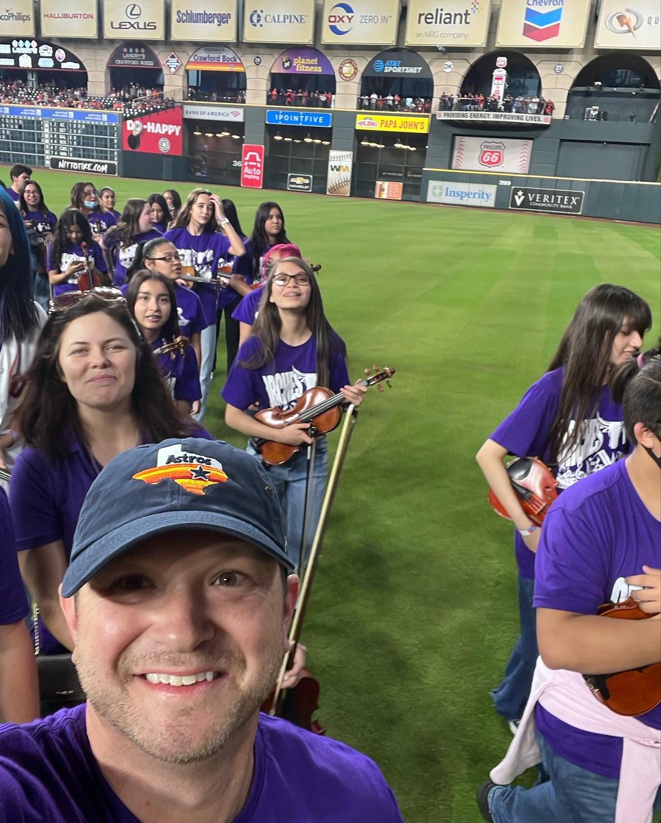 Great job MRHSO! Take me out to the ball game ⚾️ 🎻 <a href="/MortRanchChoir/">Morton Ranch Choir</a> <a href="/MRHSMavericks/">Morton Ranch HS</a> #teammav #mavfinearts