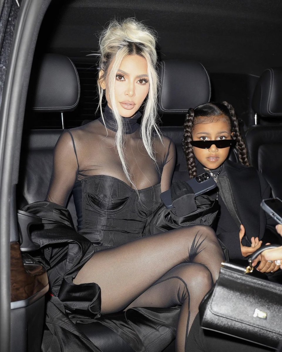 Kim Kardashian tweet media