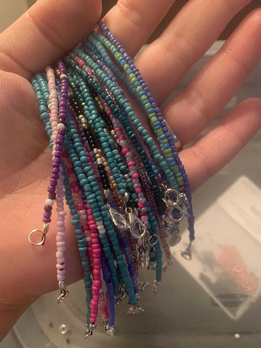 aparadiso_'s tweet photo. The #Giveback club &amp; the Fashion class are proud to share Indigenous inspired friendship &amp; unity bracelets. As we recognize this coming day of Truth &amp; Reconciliation, let’s encourage unity, friendship and acceptance for all. “Uniting the Community, one bead at a time”. https://t.co/BS19pqy6RC