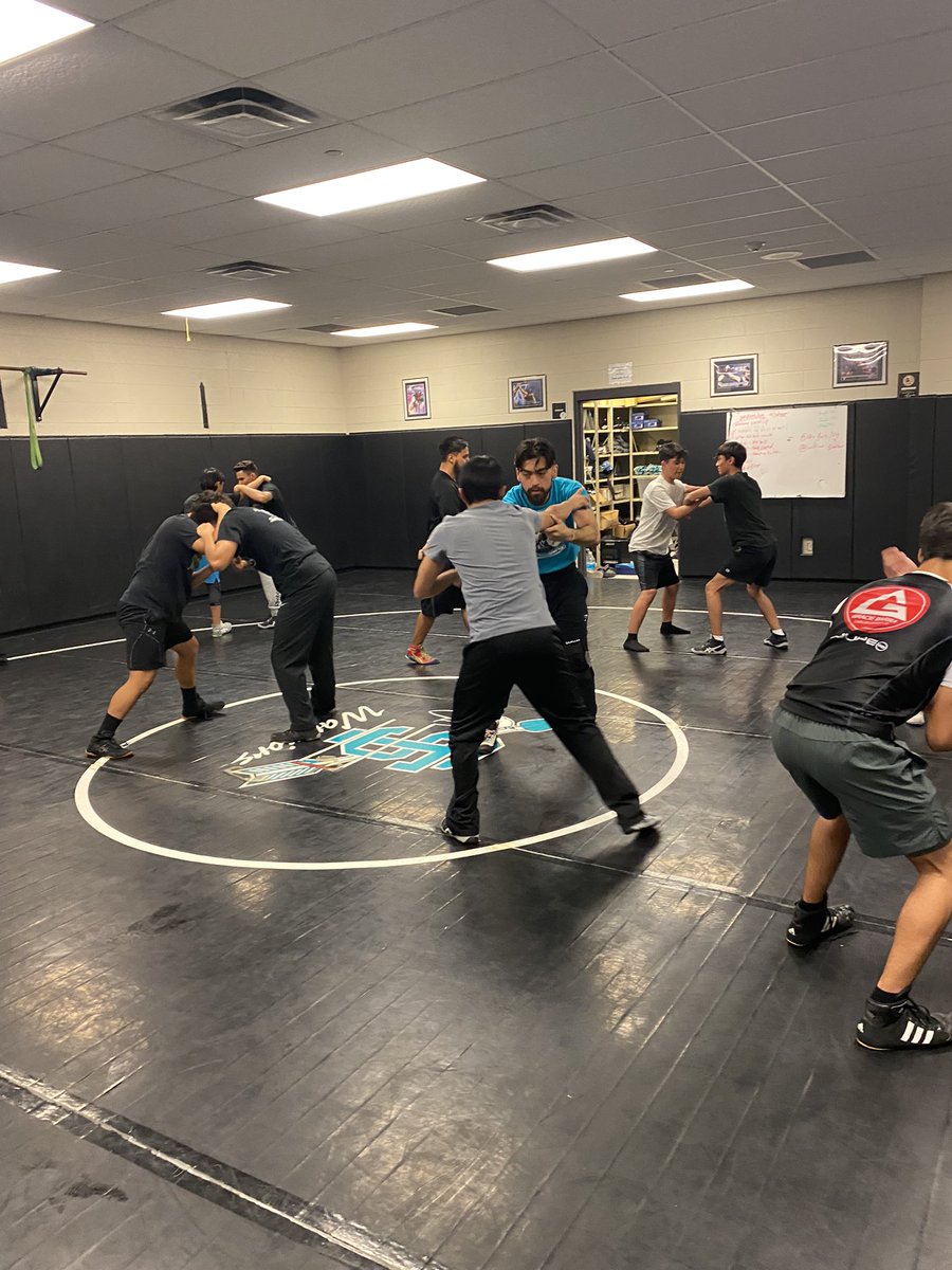 STHS Warriors Wrestling 🤼🤼‍♀️🦾🪶 (@sths_wrestling) on Twitter photo 