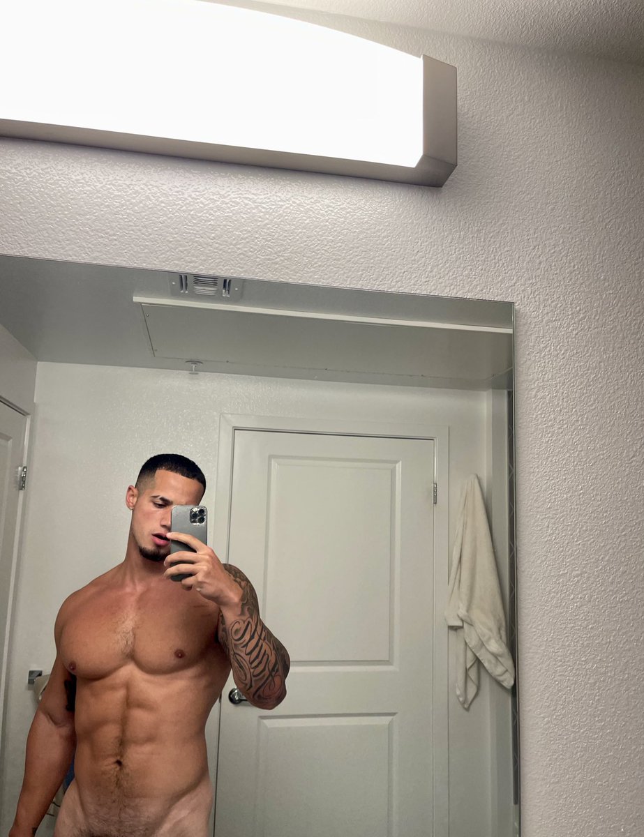 itsofficialjt's tweet photo. let’s get some rest https://t.co/U1eBXA9zW4