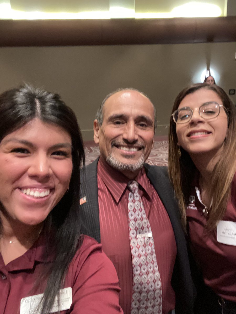dahliataha's tweet photo. Huge thank you to General @AggieVPRamirez for hosting and having @GPSGTAMU at the 2022 Student Leader BBQ ! 🤗 

It was such a pleasure spending the evening with other student leaders and A&amp;M Administrators such as President Banks! @TAMU @TAMUDSA https://t.co/Fz40jlzk1P