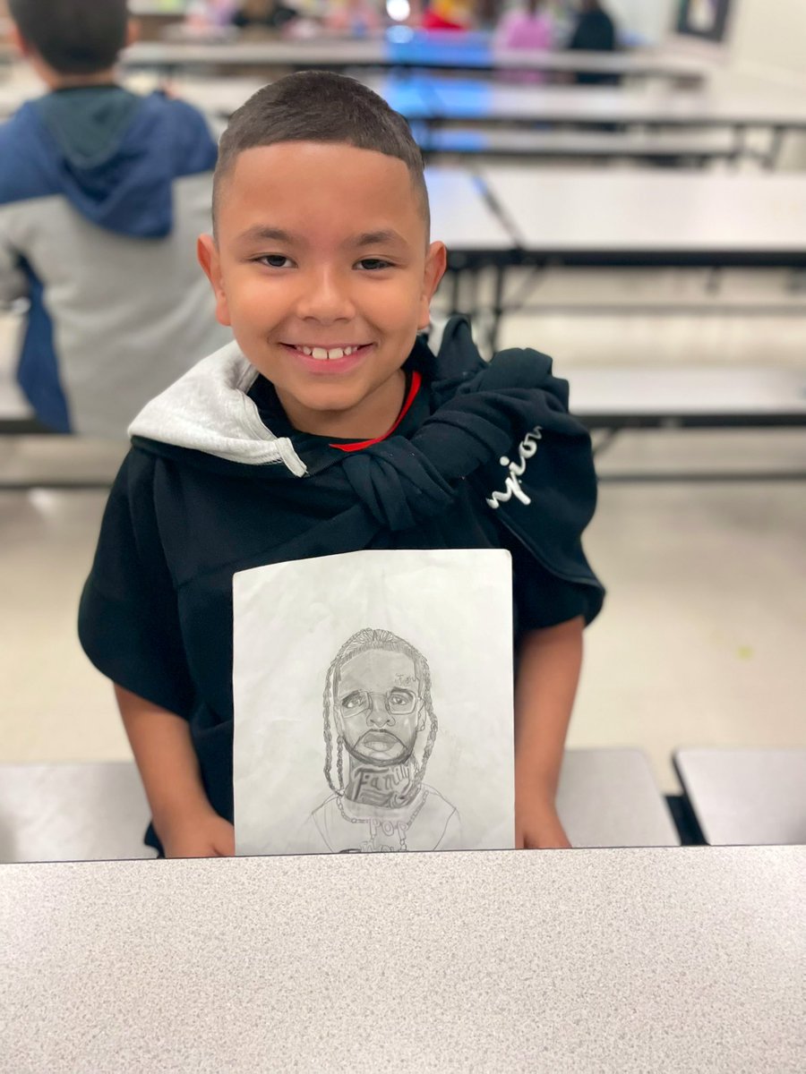 This talented artist was showing off his artwork at lunch today! I love seeing our students shine <a href="/ToppingBulldogs/">Topping Elementary</a>