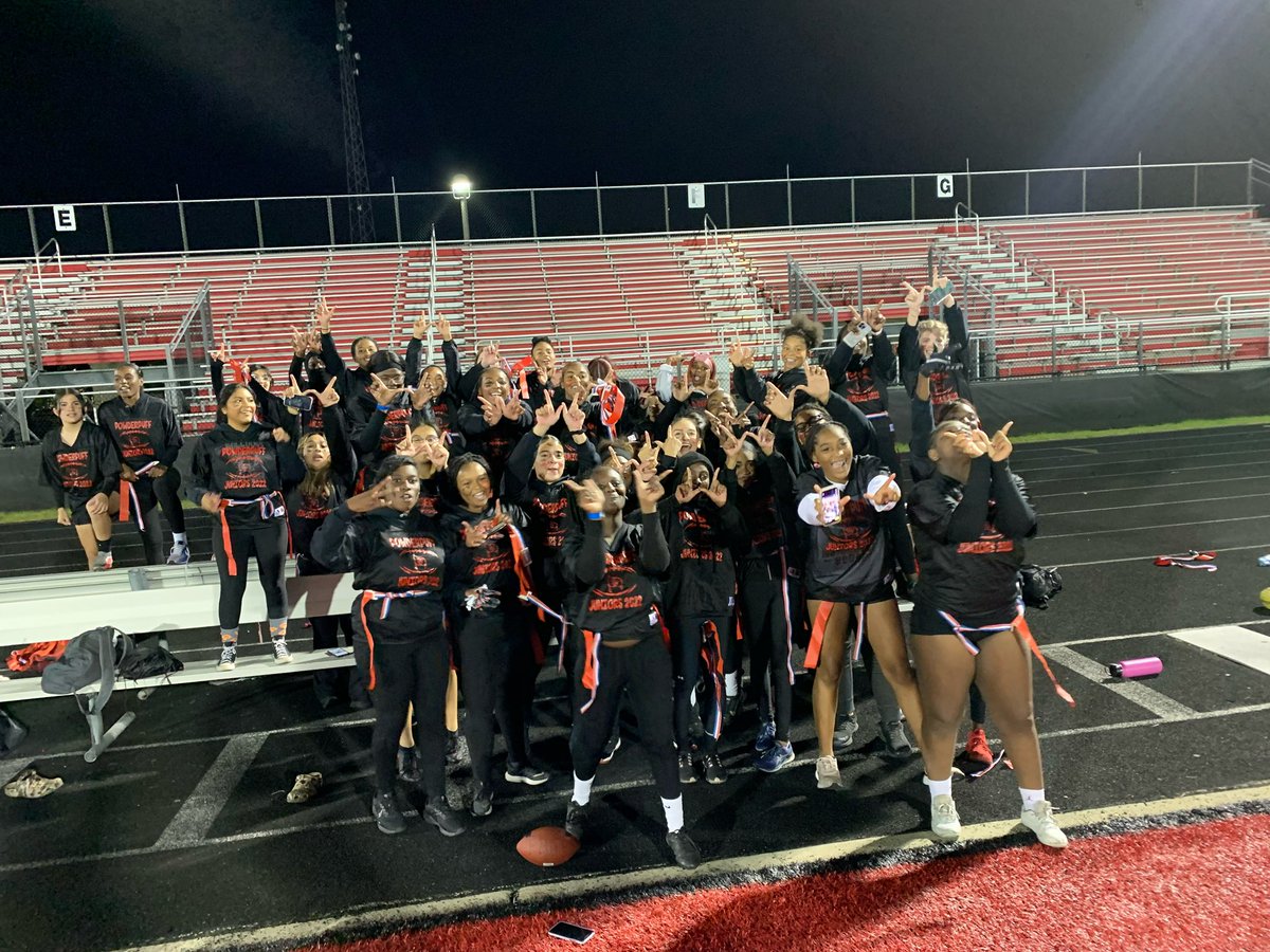 mrs_b0yd's tweet photo. A shout out to the JUNIORS on the 42-21 Powder Puff Flag Football Victory tonight! It was a great night watching so many touchdowns. Way to go Class of 2024 🏈🖤 https://t.co/oALsb0K0p4