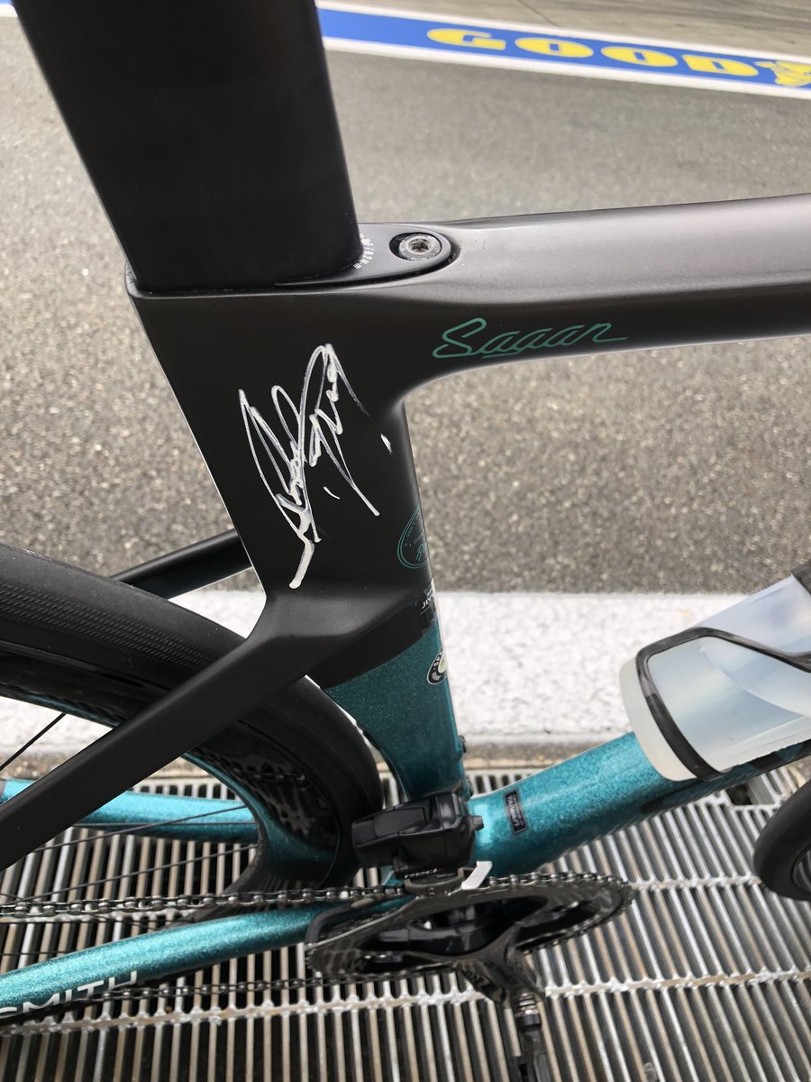 cyclingtake's tweet photo. やっべぇ
震えてる笑 https://t.co/sbM6qD6pTw