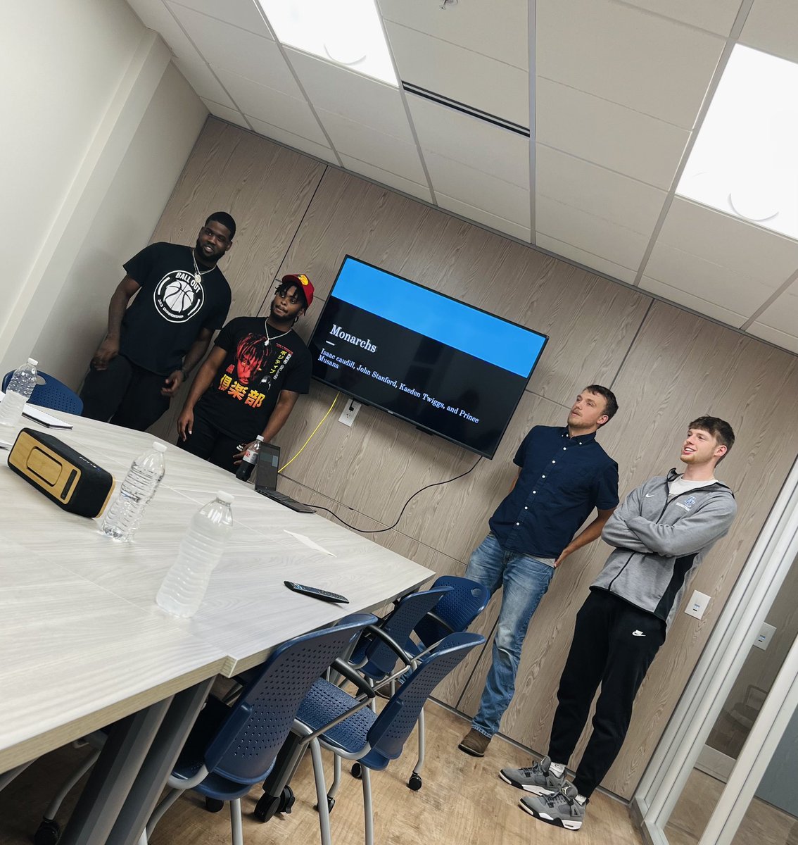 BereaCollegeMBB's tweet photo. We created our own edition of “Shark Tank” tonight to brainstorm ideas on how to get our campus &amp; community excited about our season! Can’t wait to see you soon #OneBlood 🦈 https://t.co/mzcIcxT0s0