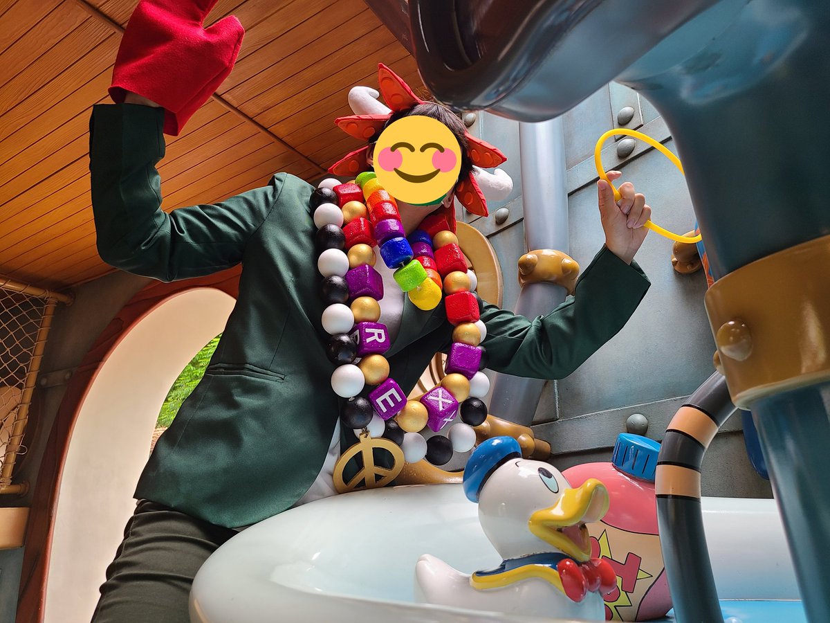 sakotunooreta's tweet photo. 初めてトイストーリーの仮装した
#トイストーリー
#TOYSTORY
#レックスはお風呂の王様
#PartySaurusRex
#Dハロ仮装2022
アヒルのCVは高木渉 https://t.co/b9jp0sGxI0