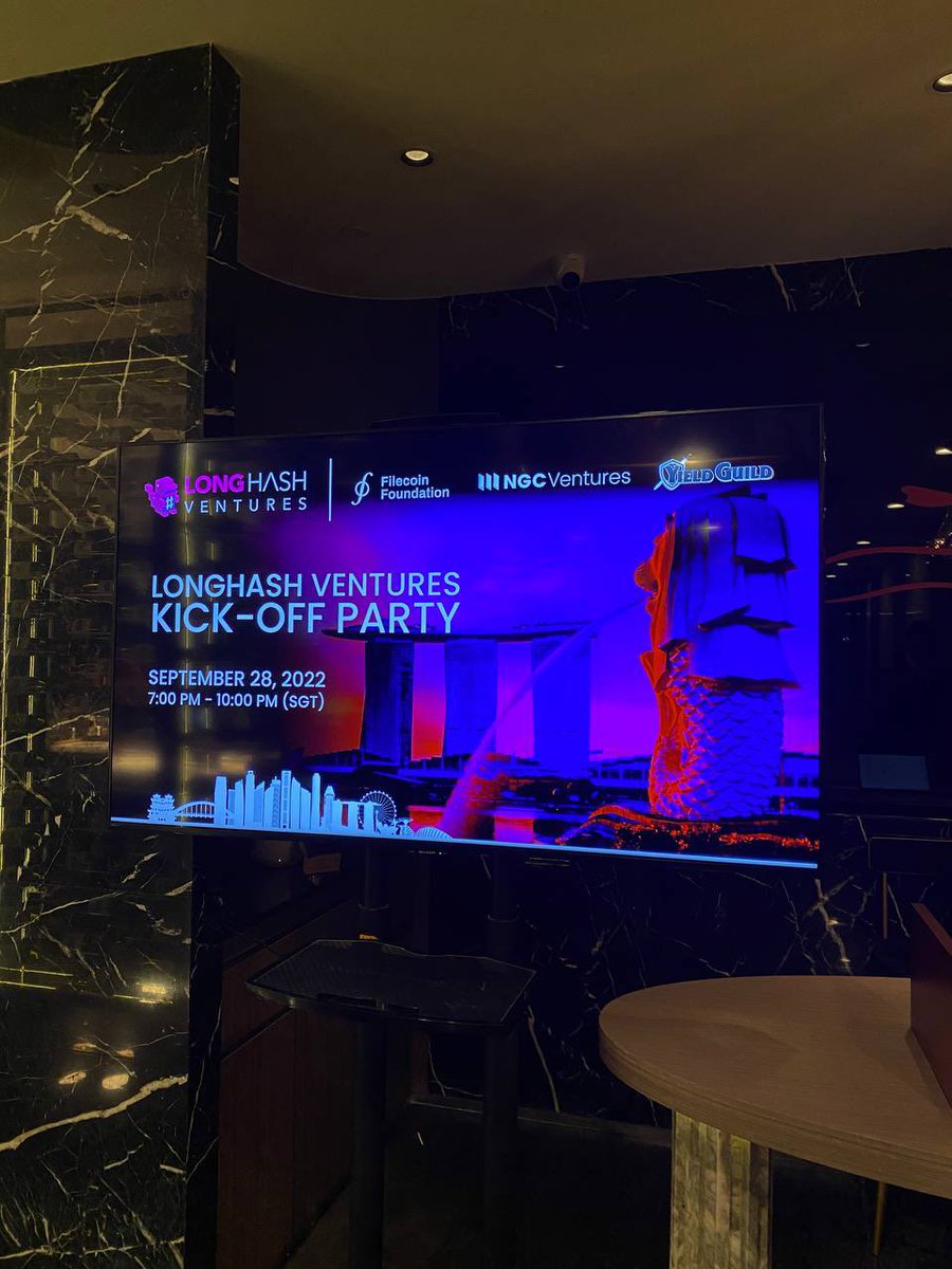 ColorverseFans's tweet image. Our founder attended @LongHashVC Kick-Off Party yesterday. Anyone met her? 👀

#longhash #longhashvc #colorverse #colorverseofficial #token2049