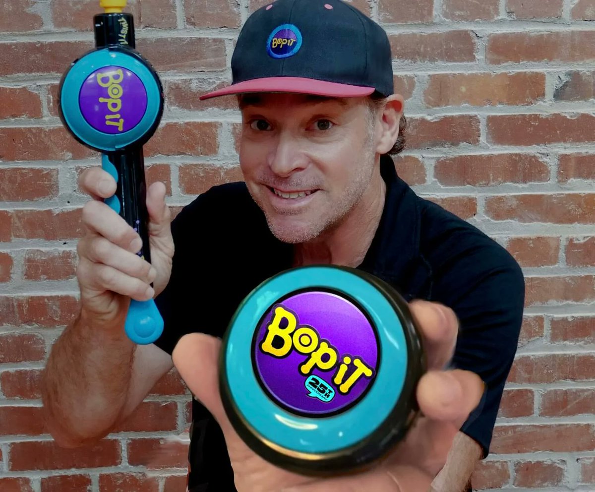 test Twitter Media - To celebrate Bop It!'s 25th anniversary, creator Dan Klitsner (@bopitinventor) has released Bop It Button, sales of which support San Francsico Lighthouse For The Blind: https://t.co/00coBjTuwm —WEM https://t.co/iWssaeCpB2