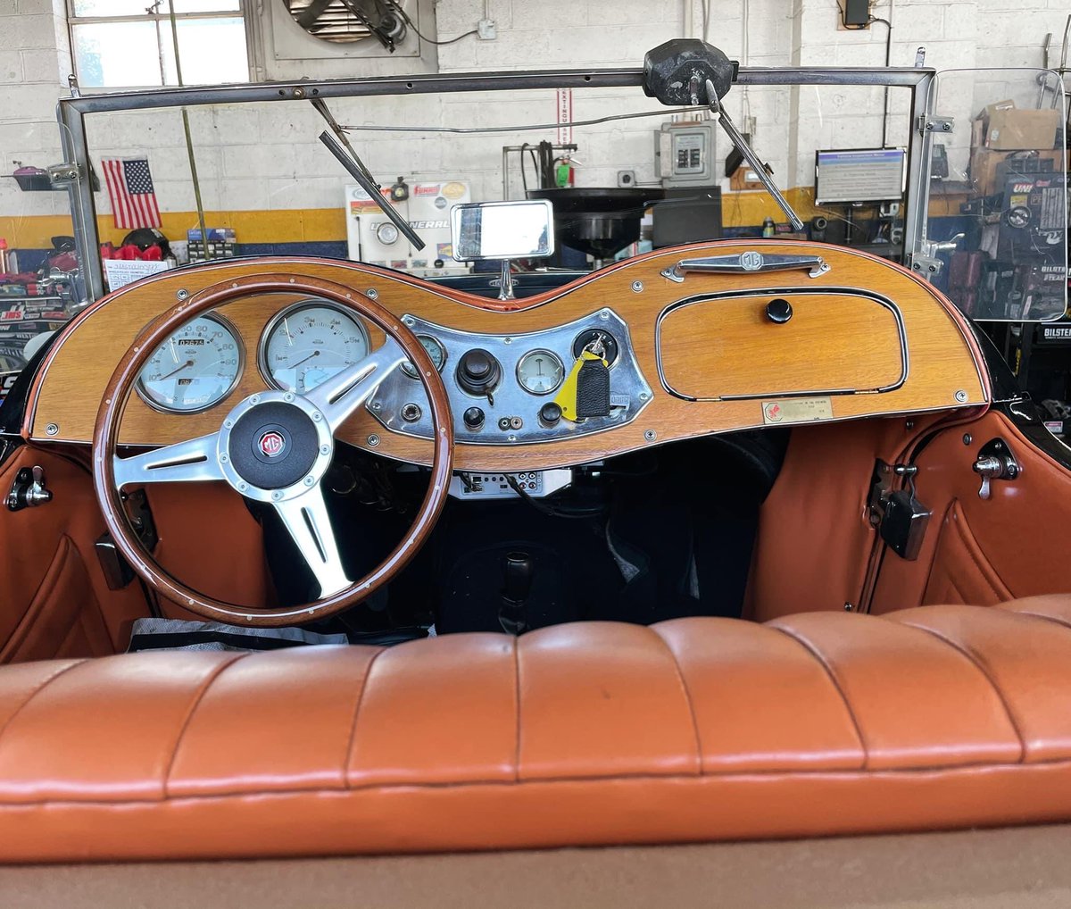 MerionAuto's tweet image. Classic 1951 MG-TD in the shop! 

#lowermerionautoservice #bestofmainline #classiccar #MG