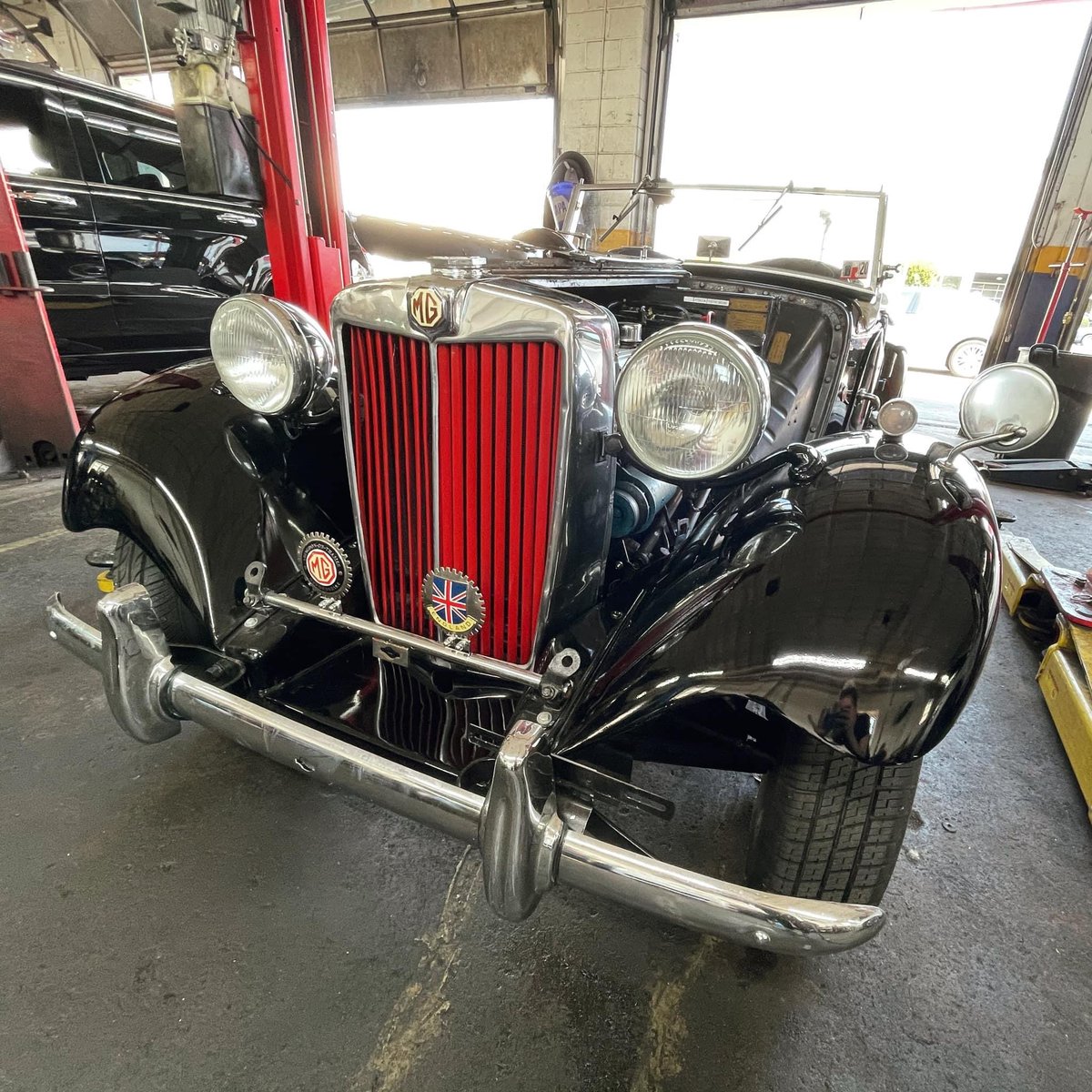 MerionAuto's tweet image. Classic 1951 MG-TD in the shop! 

#lowermerionautoservice #bestofmainline #classiccar #MG