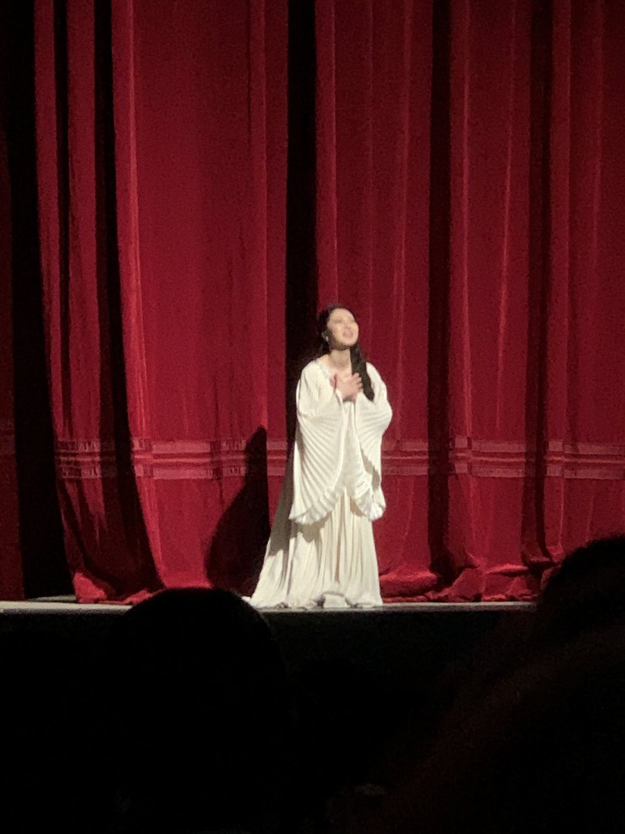 tmalesys's tweet photo. Excellent singing for this beautiful opera #MetIdomeneo #itisgoodtobeback https://t.co/OUjI6gohdE