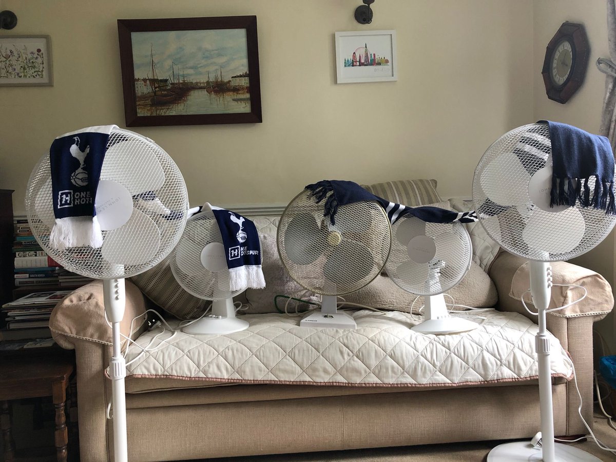 RobontheMoon's tweet photo. Spurs “fans” getting really excited about the big game against their North London rivals at the weekend! Please don’t stand up at the front! (Credit to my dad who clearly had too much time on his hands) #coys #tottenham #NLD https://t.co/JRuXPZcpMy