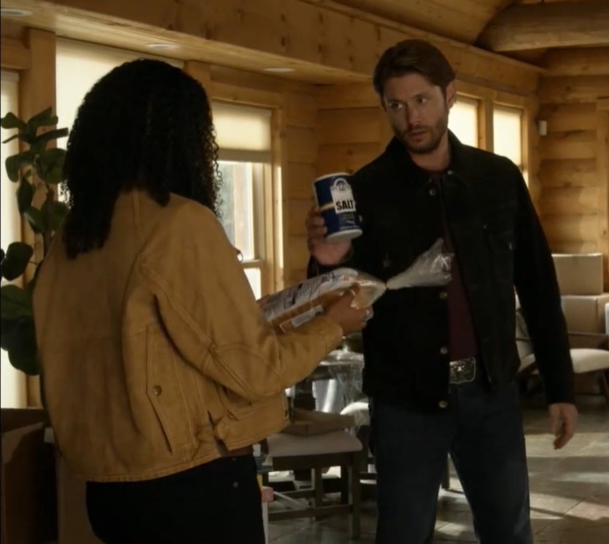 acklessoldier's tweet photo. "so you're always protected" "oh from demons" Y'ALL CAN'T JUST DROP A SUPERNATURAL REFERENCE AT ME WITHOUT A WARNING 😭 #bigsky #beauarlen #jensenackles https://t.co/JSf8SYpek9