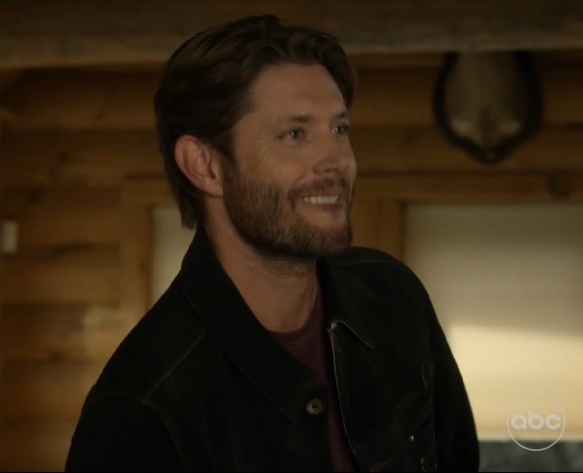 acklessoldier's tweet photo. "so you're always protected" "oh from demons" Y'ALL CAN'T JUST DROP A SUPERNATURAL REFERENCE AT ME WITHOUT A WARNING 😭 #bigsky #beauarlen #jensenackles https://t.co/JSf8SYpek9