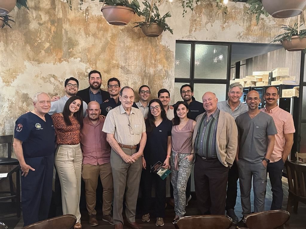 camillemtorres7's tweet photo. Long overdue!! Super happy to be with such an amazing group of residents and attendings. Last journal club was during pre-COVID times over 3 years ago. Looking forward to having many more journal discussions over delish food. #BringJournalClubsBack @UPRUrology https://t.co/SW7VH1QiR6