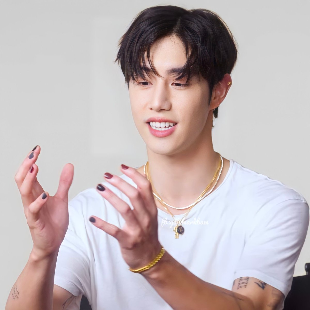 93mt__'s tweet photo. 🤍

#MarkTuan https://t.co/pA9iJsr4Ia