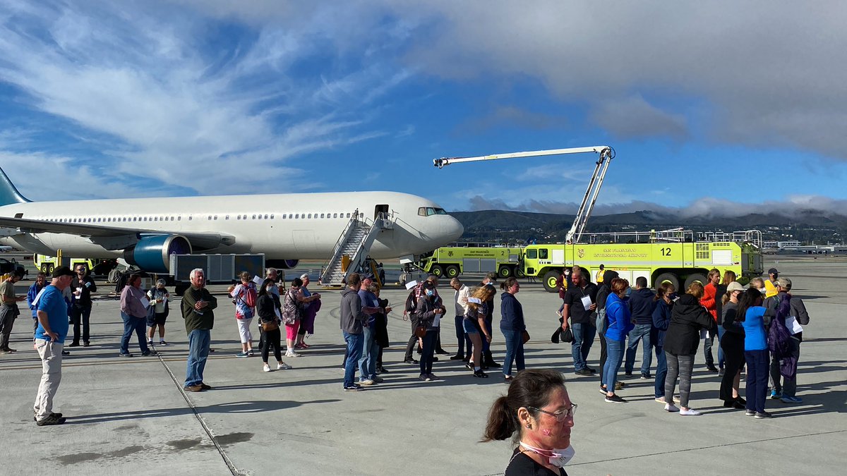 nkarkoski's tweet photo. #DRILL @SFFDPIO crews stood on fire watch with @AirportProducts. The survivors were queued for rapid triage. A @SMCoFirefighter paramedic confirms three “immediate” (red) tagged survivors to be loaded for transport to a local hospital. #STARTtriage #ready @flySFO https://t.co/NqOgghIQxF