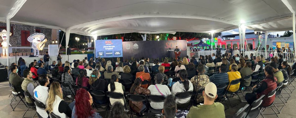 RobertSosaP's tweet photo. Hoy, tuvimos un #MiércolesCiudadano especial, porque además de llevar los trámites y servicios municipales cerca de ustedes, presentamos a los ciudadanos de los diferentes sectores de #Corregidora, nuestro #Sosa4toInforme ¡Gracias por estar presentes! #QueElProgresoNoPare https://t.co/lu2HUl7j93