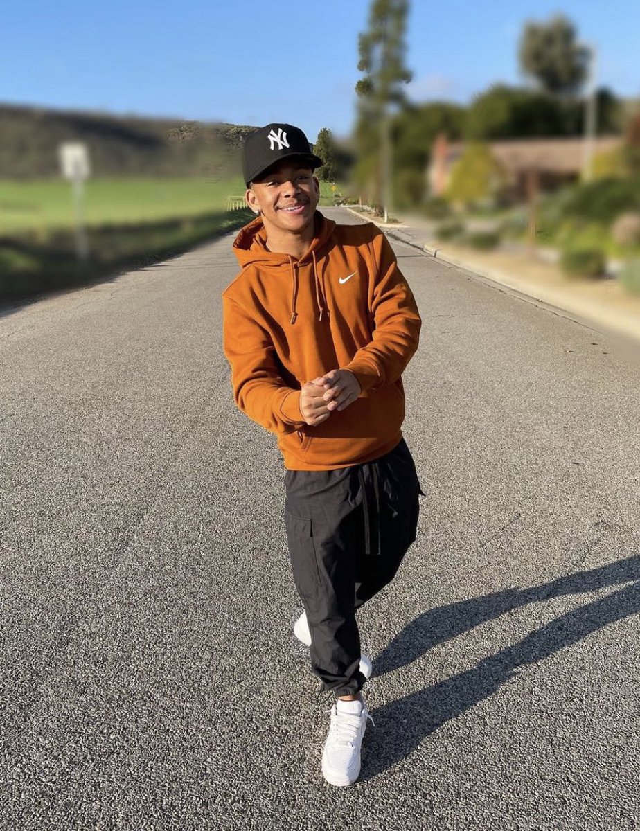 S. Thompson MBA tweet media