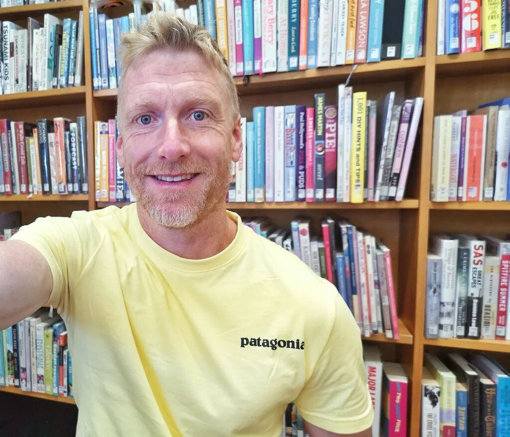Al_Humphreys's tweet image. 🦉 Public Service Announcement 🦉
Libraries: use them or lose them!
How incredible is it that we have places where you can just borrow all the best books from history for free?!
We take them for granted, but there&apos;s no such thing as libraries to borrow… instagr.am/p/CjFXzVyKMRL/