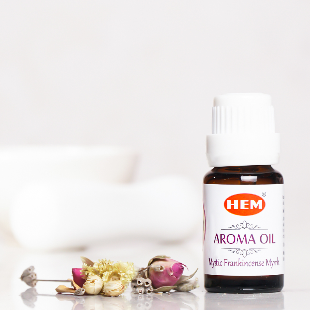 Hem Frankincense Mür Buhurdanlık Kokusu
~Öksürük ve burun tıkanıklığı gibi grip semptomlarına iyi gelir.
~Akciğerlerin dinlenmesine olanak tanır.
~Bireyleri negatif ruh hallerinden arındırarak neşe verir.

Ürün link:bit.ly/3CltySh

#buhurdanlık #uçucuyağ #aromaterapiyağı
