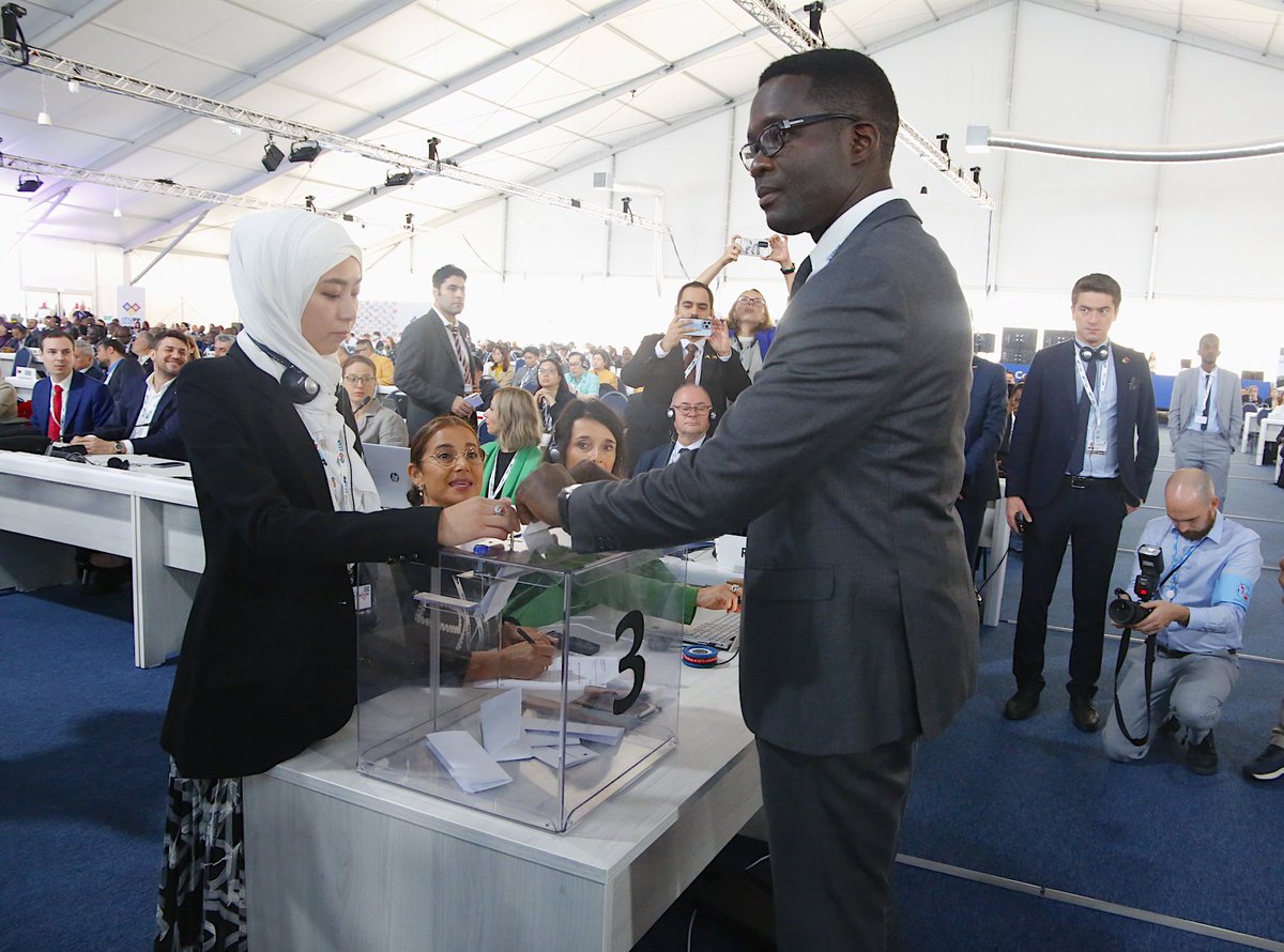 CA_Kenya's tweet photo. Kenya's vote was cast by @CADirectorGen @ezraCHILOBA during the morning election.We congratulate @ITUBDTDirector on her election. @lillyonyando @MuchiriPat @GilbertKibe @ForeignOfficeKE @d_obam https://t.co/ghP5cqDMas