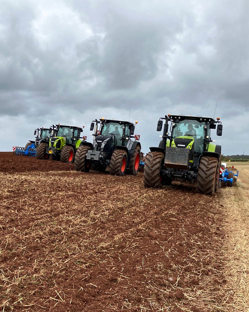 CLAAS_UK's tweet photo. CLAAS tractors were out in force yesterday at @TillageLive, demonstrating the latest drills and cultivators. #TillageLive https://t.co/ABYI6lAFED