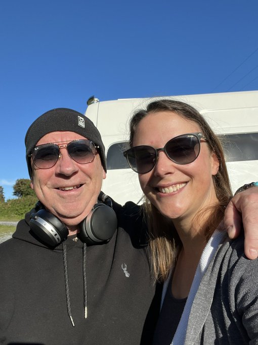 Parked up last night next to one of the band members from UB40!! https://t.co/oMo3zn9lKB<a href="/tag/sizedoesmatter"class="tags"><span>#sizedoesmatter</span></a>