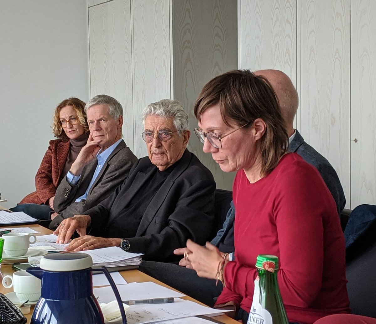 Der Kulturrat NRW hat sich gestern, am 28.09. mit den neu gewählten Fraktionsmitgliedern des Kultur- und Medienausschusses des Landtags NRW zukunftsweisend ausgetauscht. Der bereichernde Austausch wird auf Wunsch aller Anwesenden noch in diesem Jahr fortgesetzt werden.