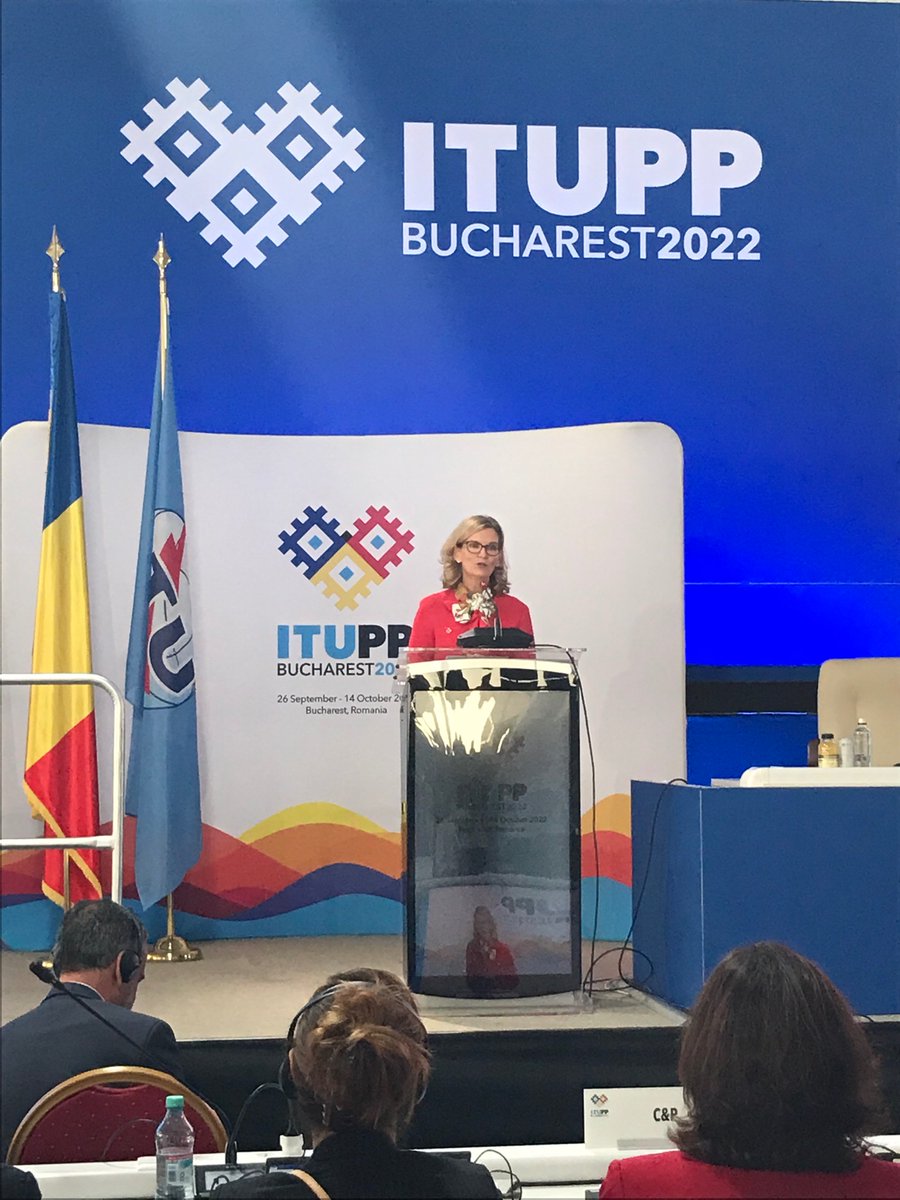 pascaletweets2's tweet image. "Mothers, daughters, sisters, fathers, brothers, sons, today we made history. After 157 years we shattered the glass ceiling!" @DoreenBogdan first woman in the history of the @ITU to be elected Secretary-General addressing the #PP-22 delegates
#ITUPP