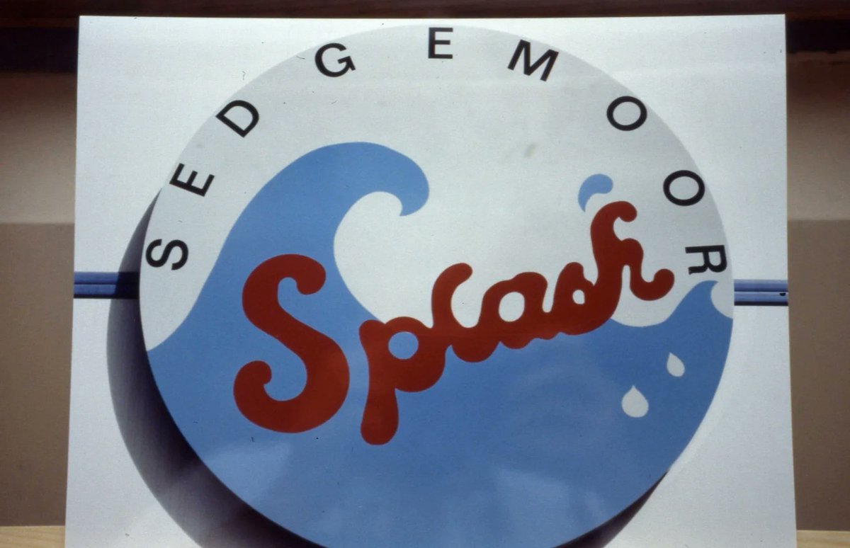 APG_B_Corp's tweet image. Our original #WaveMachine project - long before @TheWave 🌊

#SedgemoorSplash hosted a 25m pool, wave machine, a beach, 135m of flumes &amp;amp; more 🏊🏼

Unfortunately, the pool no longer exists, but the memories will last a lifetime 😀
apg-architecture.co.uk #ThrowbackThursday #APG30