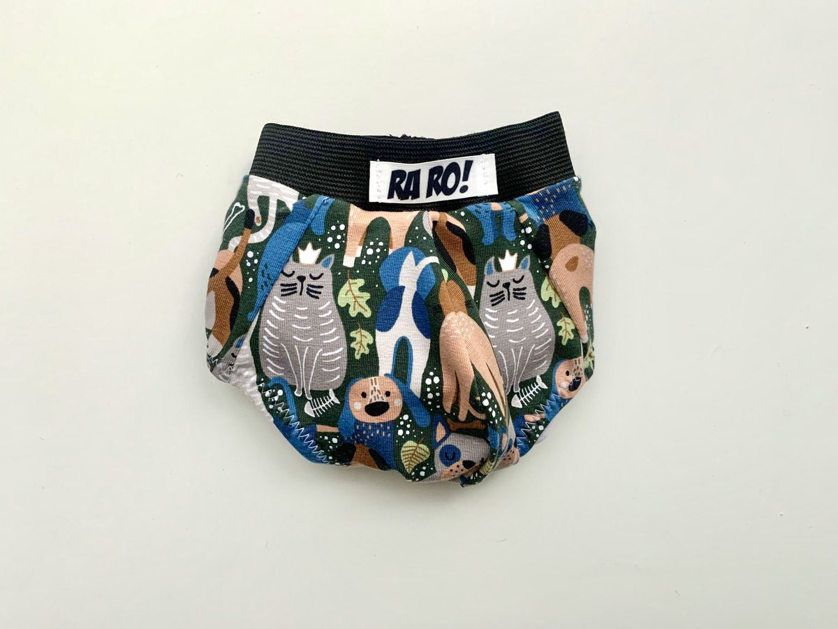 RaroUnderwear's tweet photo. Miau! Guau! 
Nos encantan los animales y nuestro nuevo estampado, de perros y gatos.
#Perros #Gatos #Huellas #Huesos 

Disponible en https://t.co/MOPHF793EI. https://t.co/CmfGi0PvIZ