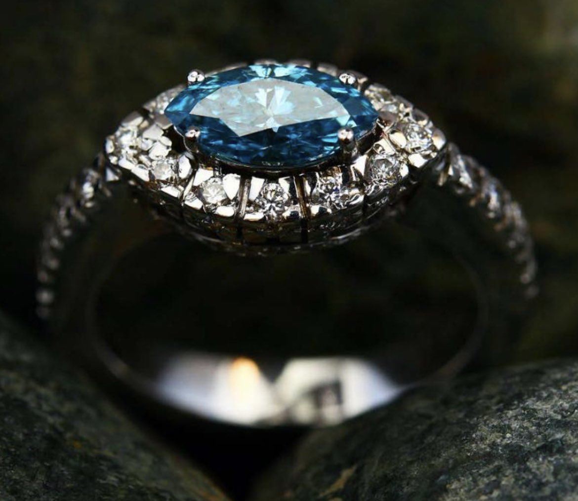 Joyería. Zafiro 

Conoce la apasionante historia y curiosidades del mineral del mes

Lee el artículo completo en:
diplomaticworldmagazine.com 

Medio del Grupo Decisión Media 
grupodecisionmedia.com 
#GrupoDecisionMedia #Corea #Magazine #negocios