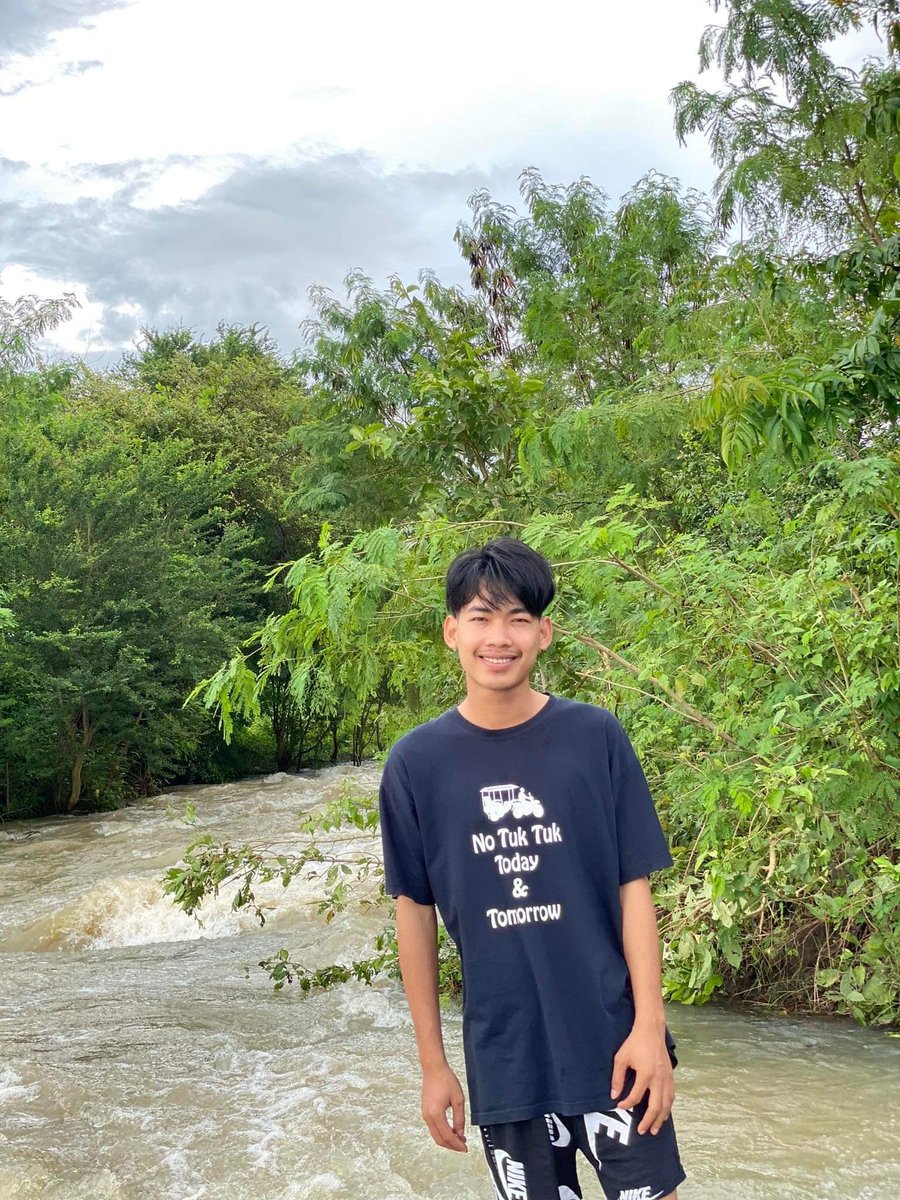 ត្រឹមជាមនុស្សម្នាក់ធម្មតា