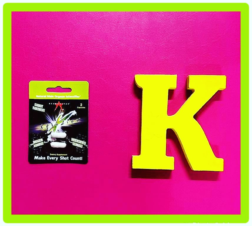 KachondiuxMty's tweet photo. Cápsula para reproducir esperma @KachondiuxMty @Lecheparatuespo @AliciaHotwife @EncuentroGayMty @acuario1023 @PlacerParaTodos @MotelCasabca @kyotosuitesmty @ATMmotel @motel_atm @MaryyManuel02 @ramysamsw @lunapareja69 @DiegoDrlx @parejaa420 @DesireMty @tuyyo131 @ResenaThor2 https://t.co/ww6AjtDz5q